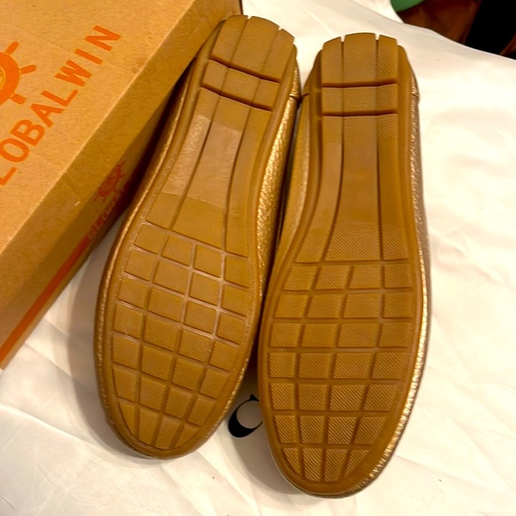 Global Win Shoes - Picture 6 of 6